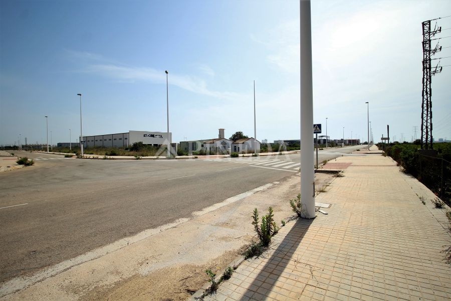 Imagen de Suelo Urbano en Puerto de Sagunto número 7